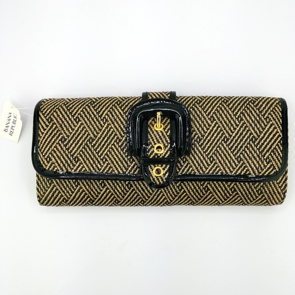 Banana Republic Handbags - Banana Republic NWT Woven Patent Clutch